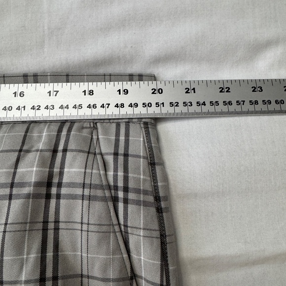 Haggar‎ Men's Performance Casual Plaid Golf Walking Shorts Silver/Gray 38 - Picture 9 of 14